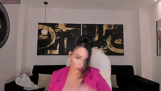 NovaSpencer online show from 7, 10, 2025