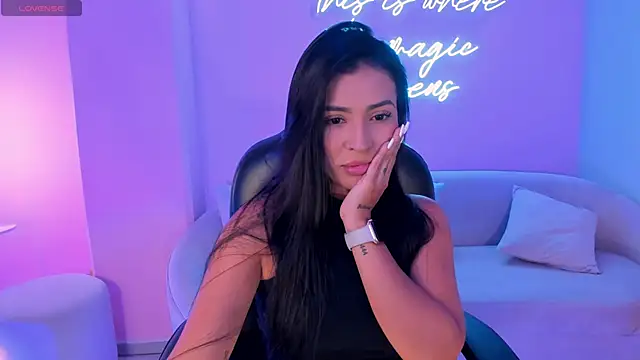 AyshelBrown online show from 23, 10, 2025