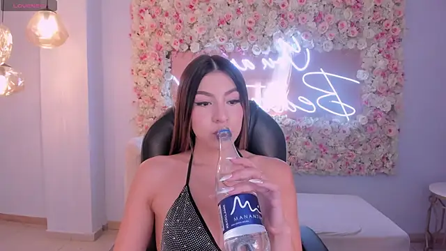 MaddisonTaylor1 online show from 30, 11, 2025