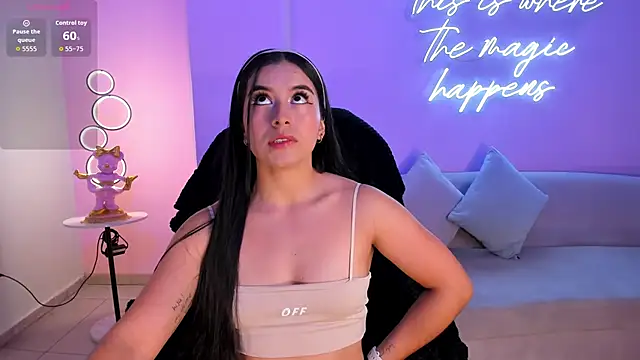 Snapshot of MilaColeman chatting on 28, 10, 2025 MilaColeman online show from 28, 10, 2025