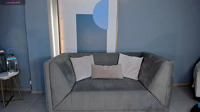 MilaColeman online show from 18, 12, 2025