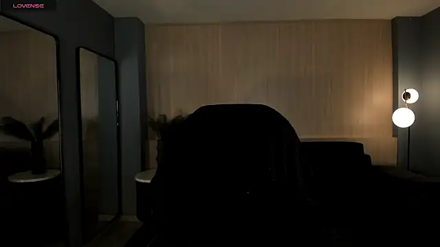 Snapshot of MilaColeman chatting on 17, 10, 2025 MilaColeman online show from 17, 10, 2025