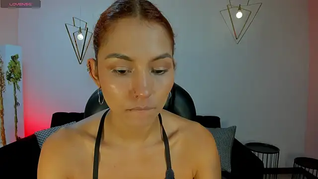 AmberColors  online show from 5, 2, 2026