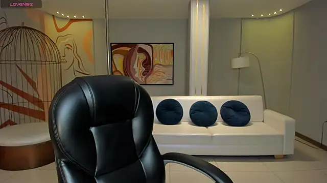 AmberColors  online show from 5, 11, 2025