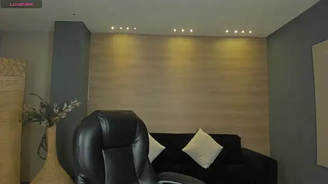 AmberColors  online show from 8, 10, 2025