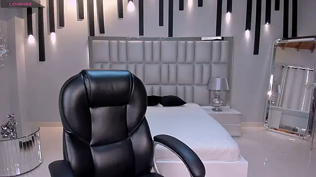 AmberColors  online show from 16, 3, 2026