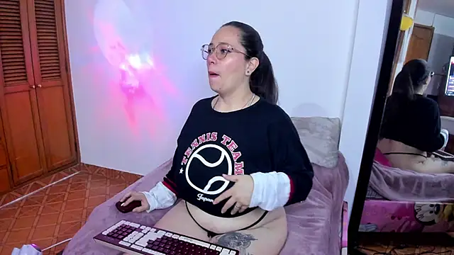 Ashley Monroe online show from 9, 3, 2026