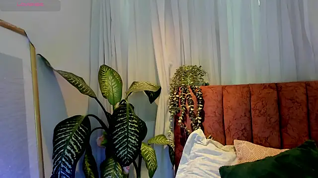 Ashley Monroe online show from 4, 11, 2025