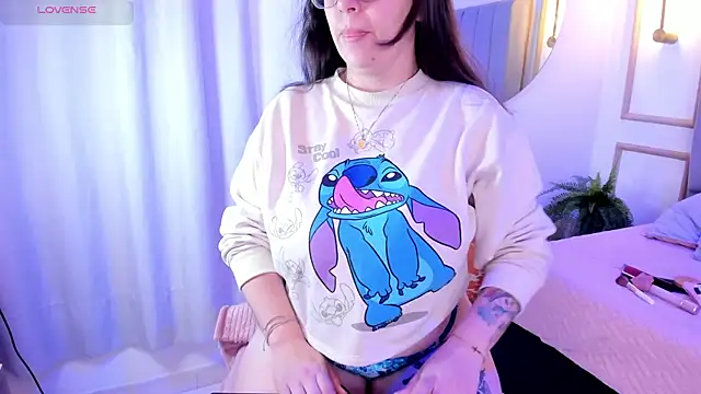 Ashley Monroe online show from 8, 10, 2025