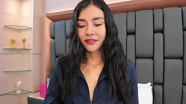 Snapshot of tinny_engel chatting on 26, 9, 2025 tinny engel online show from 26, 9, 2025