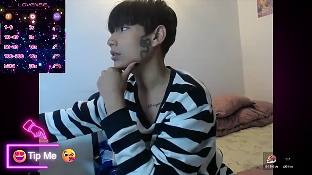 Snapshot of Papi_Mami_Live chatting on 27, 11, 2025 Papi Mami Live online show from 27, 11, 2025