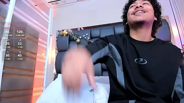 Miriam milf online show from 20, 4, 2026