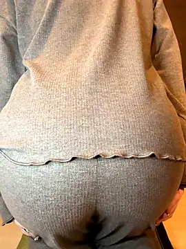 Snapshot of natsumi_NTR_TV chatting on 24, 10, 2025 natsumi NTR TV online show from 24, 10, 2025