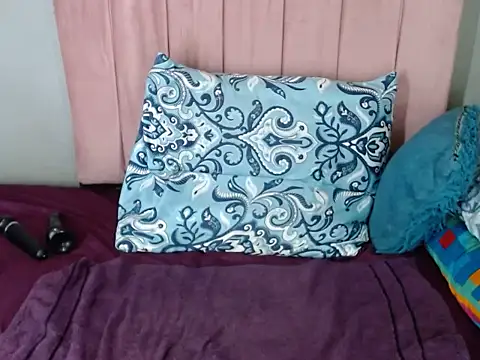 SWEETBERRYxXx online show from 13, 11, 2025