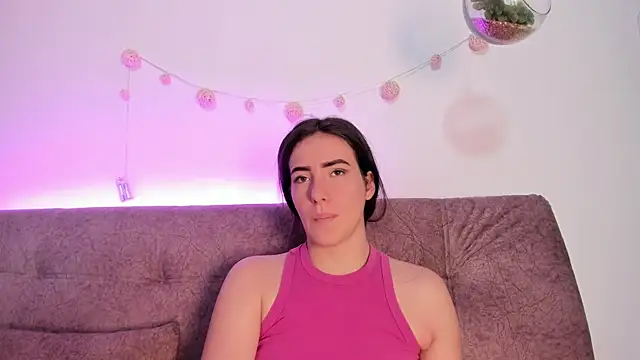 katalella brown1 online show from 27, 9, 2025