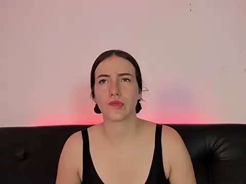 katalella brown1 online show from 19, 9, 2025