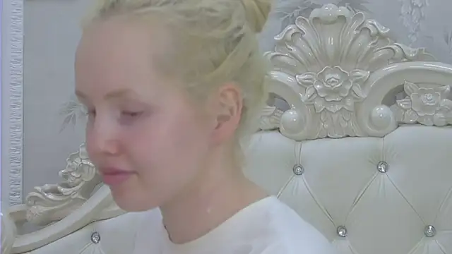 EllieFrosty  online show from 11, 5, 2026