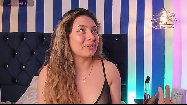 Snapshot of valeria_rouse28 chatting on 26, 9, 2025 valeria rouse28 online show from 26, 9, 2025