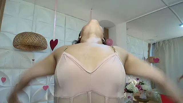 Lily rousee  online show from 13, 2, 2026