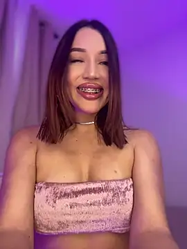 Bella-taylorr online show from 4, 5, 2026