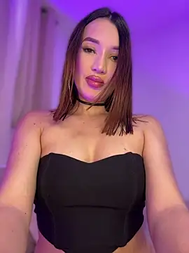 Bella-taylorr online show from 8, 5, 2026