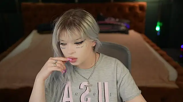 Yuki sun online show from 9, 11, 2025