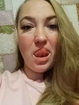 Kiss Eva online show from 15, 11, 2025