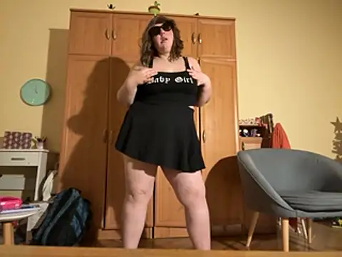 Snapshot of CherryLace04 chatting on 1, 2, 2026 CherryLace04 online show from 1, 2, 2026