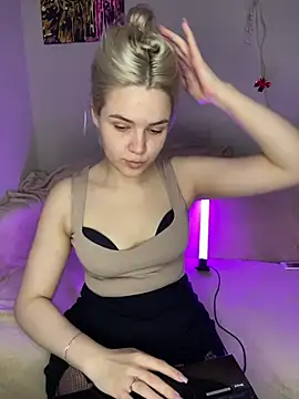 April Purr online show from 26, 3, 2026