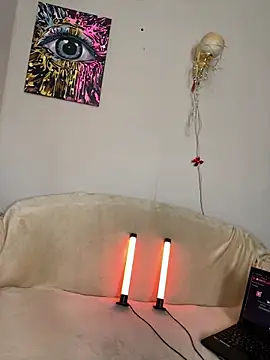 April Purr online show from 19, 3, 2026