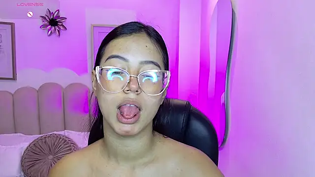 raven stonee online show from 26, 3, 2026