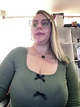 CurvyLust x online show from 24, 3, 2026