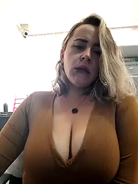 CurvyLust x online show from 18, 9, 2025