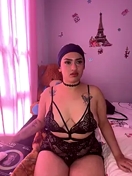 naomirouse  online show from 30, 11, 2025