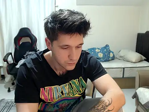 Snapshot of 2handsomemann chatting on 10, 2, 2026 2handsomemann online show from 10, 2, 2026