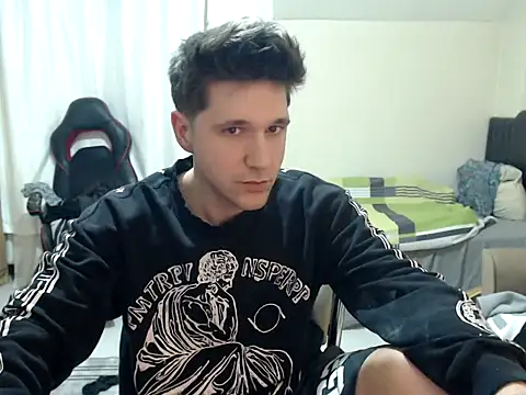 Snapshot of 2handsomemann chatting on 2, 2, 2026 2handsomemann online show from 2, 2, 2026