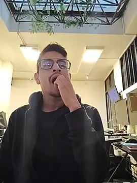 Juann-cock online show from 17, 5, 2026