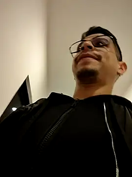 Juann-cock online show from 24, 11, 2025