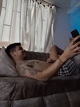 Snapshot of Juann-cock chatting on 8, 6, 2026 Juann-cock online show from 8, 6, 2026