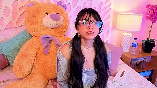 VioletxBloom online show from 19, 2, 2026