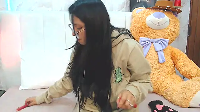 VioletxBloom online show from 15, 10, 2025