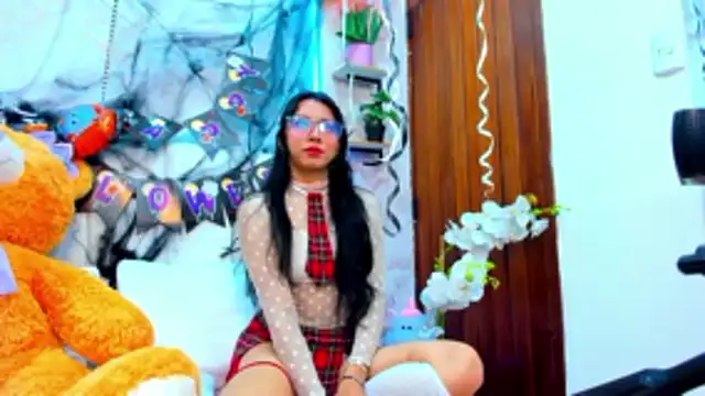 VioletxBloom online show from 20, 10, 2025