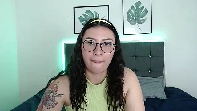 nicolee 8 online show from 24, 9, 2025