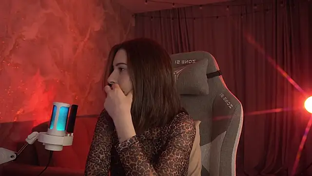 LumeNova online show from 6, 3, 2026