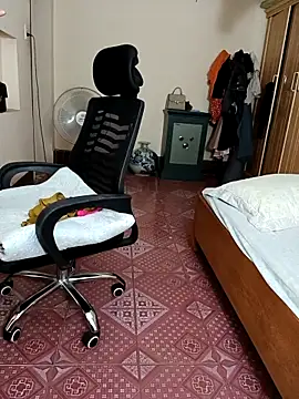 Moona heny online show from 21, 10, 2025