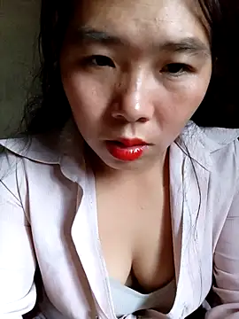 quynhkoolbae online show from 4, 10, 2025