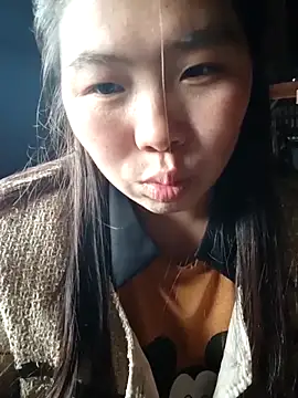 quynhkoolbae online show from 5, 4, 2026