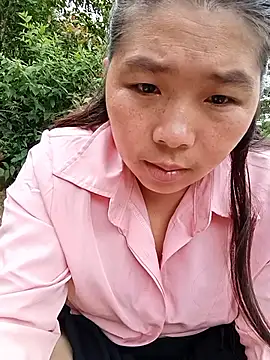 Snapshot of quynhkoolbae chatting on 8, 6, 2026 quynhkoolbae online show from 8, 6, 2026