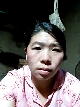quynhkoolbae online show from 1, 10, 2025