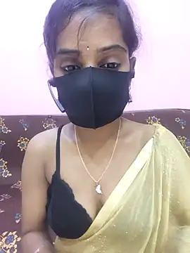 Snapshot of mounika26 chatting on 12, 9, 2025 mounika26 online show from 12, 9, 2025